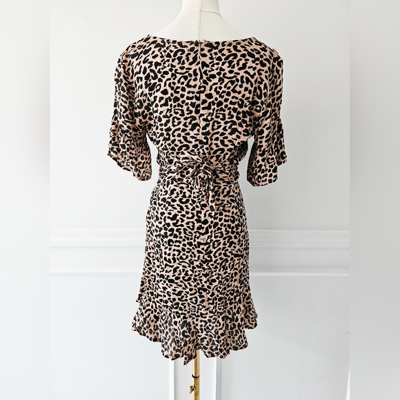 Esther & Co - Miracle wrap dress - Picture 5 of 6